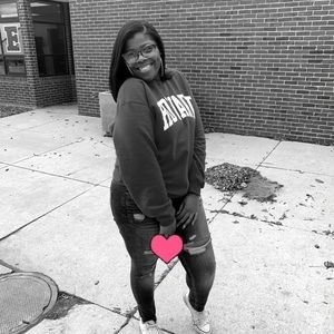 Meet your Posher, Na’caria